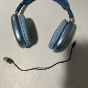 Wireless blue headphones, Never used